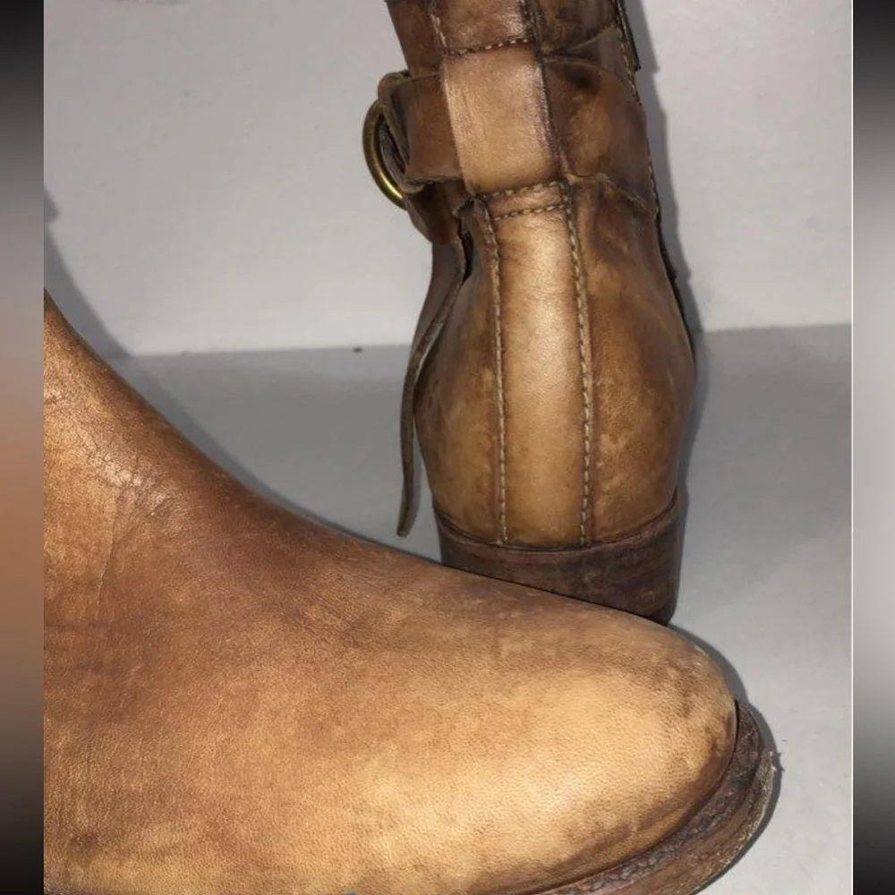NEW!! Women’s Frye Tan Distressed Leather Buckle Ankle Boot Size 5.5B